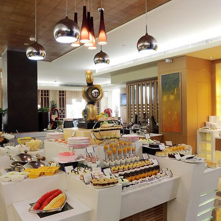 Radisson Blu Suites Gurgaon Zewnętrze zdjęcie